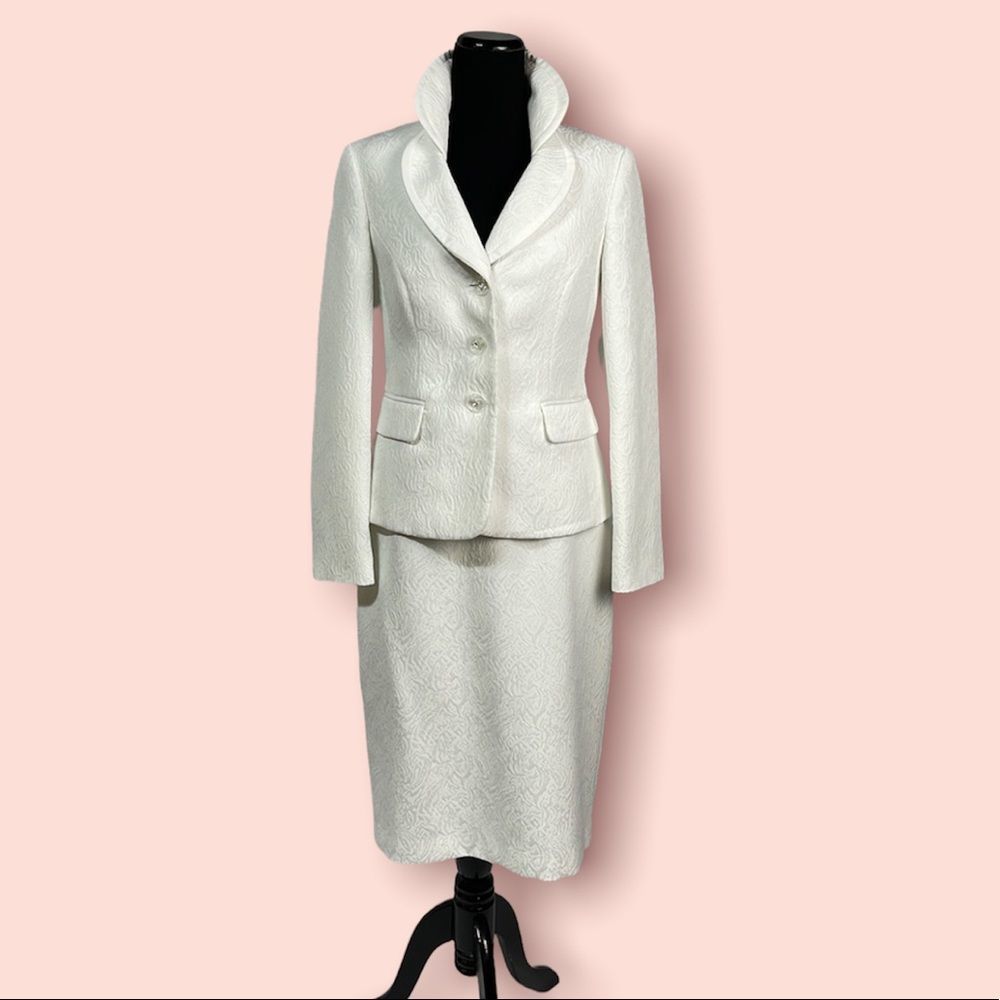 Le Suit White Textured 2 Piece Skirt Blazer Set Button Front Wedding Siz…